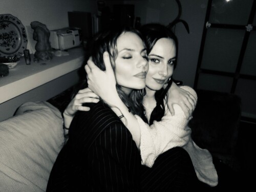 dafnekeen 05 01 2025 000403a96db0cb57bade