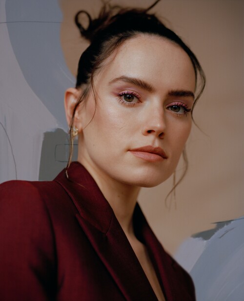 daisy ridley the zoe report march 2021 004