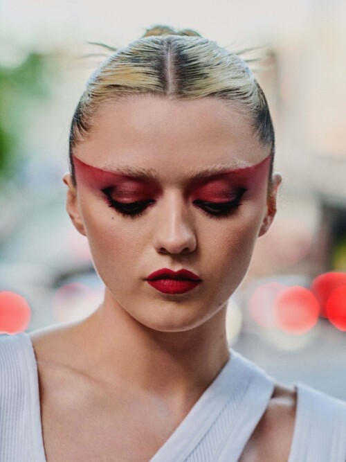 daniel benson Maisie Williams Vogue 001824409b2ca53f089