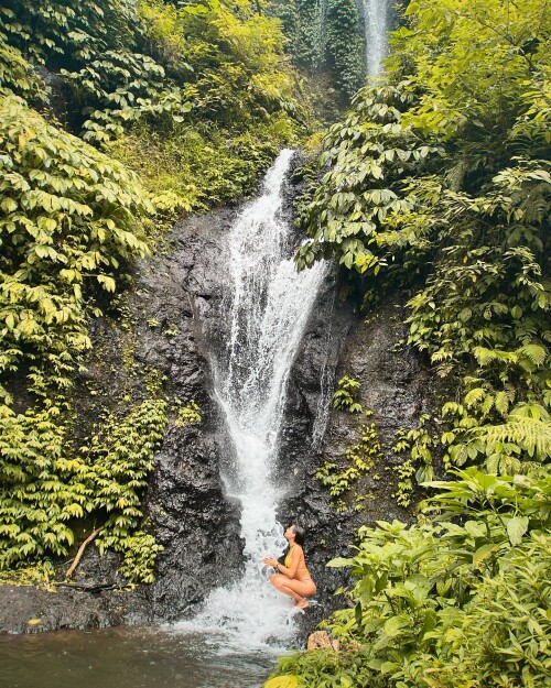 danielamelchior 170810103701546880f23ba2bc0d7cd2