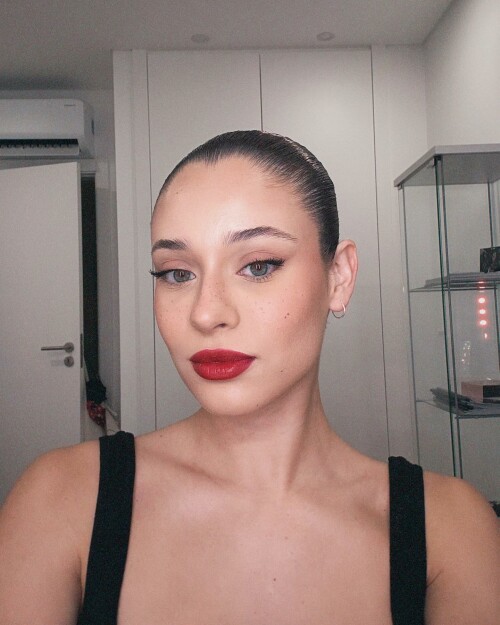 danielamelchior 46d4c7c1f0474fd9a0faf4225210d82e68e8c0b98c143c8b