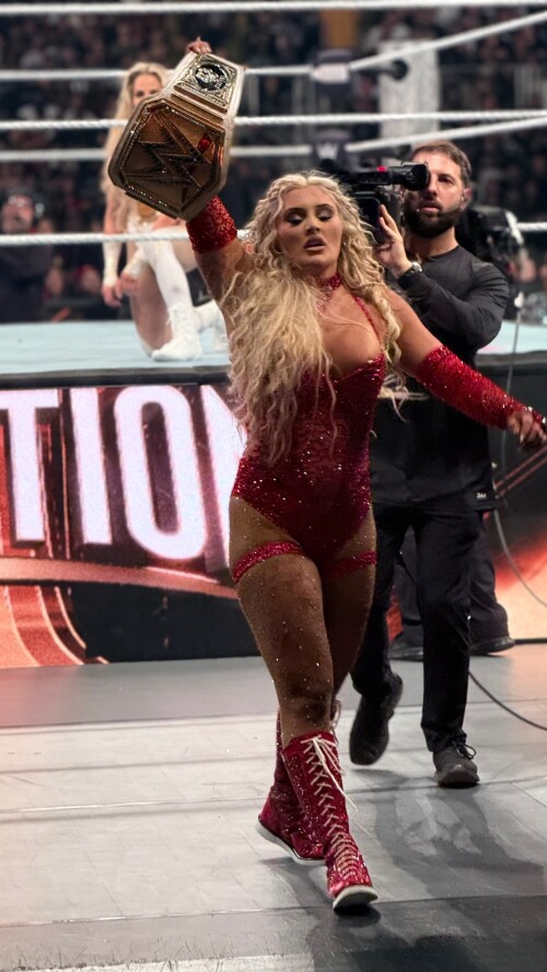 david arnos2025 7 14 0.45.430 storyf123f74e7dfda642