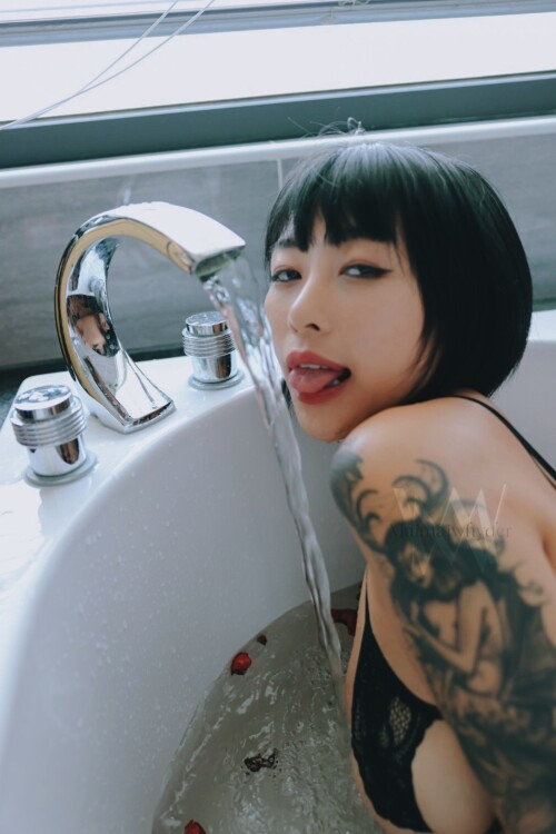 dc733ba5 f6ba 40c3 a218 08f024d424d0dc0e2866fb2cfd15