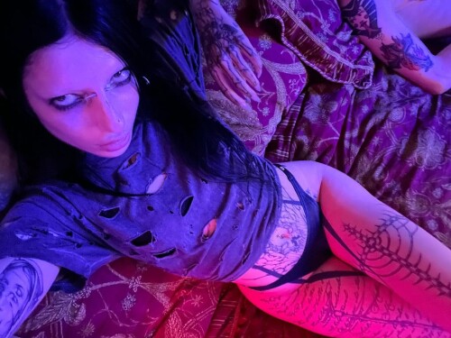 deathbyromy 972234e7278a4a21818c2bd7e399658f34e776c6894a0599