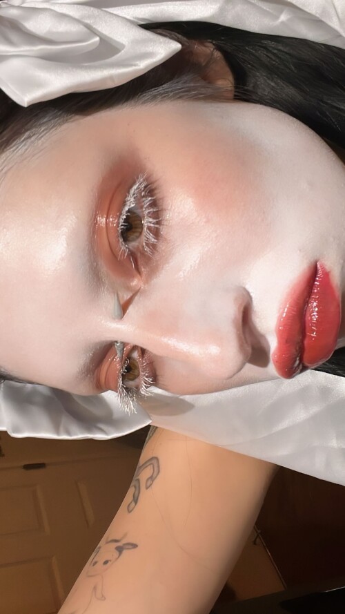 deathbyromy 985f021f7d83411bb89e2e8461b4039e7cd1aabdabde4759