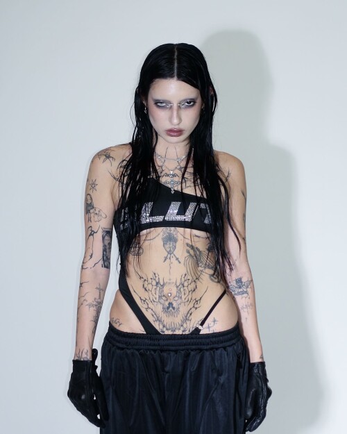 deathbyromy cda248ef615647beb26de054e3f1b726539ba061eeb4c7df