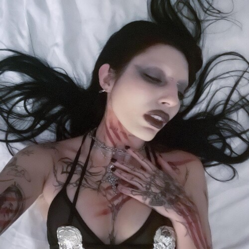 deathbyromy e0e31d0e15df4a8d8ffb6e9519fe3658cb248d1225412636