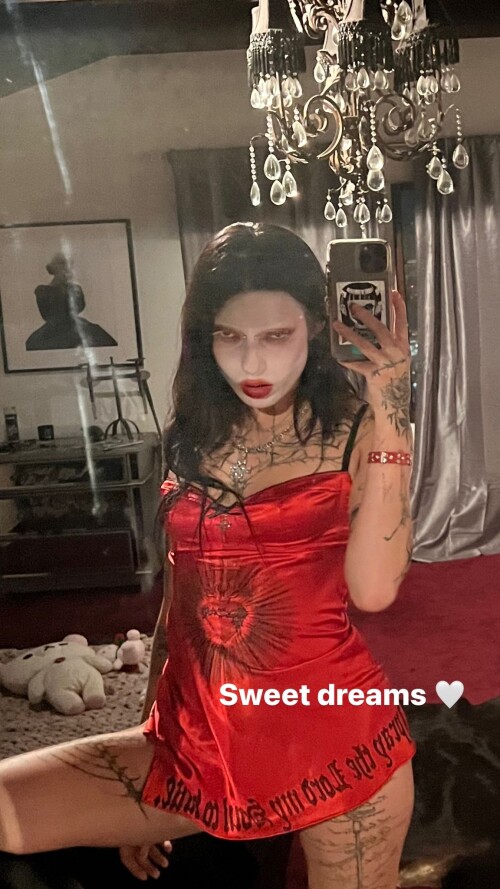 deathbyromy e4217db69387471cbf032b6eeb55b21b8eb961a791b11658