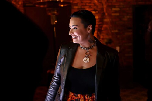 demi 9