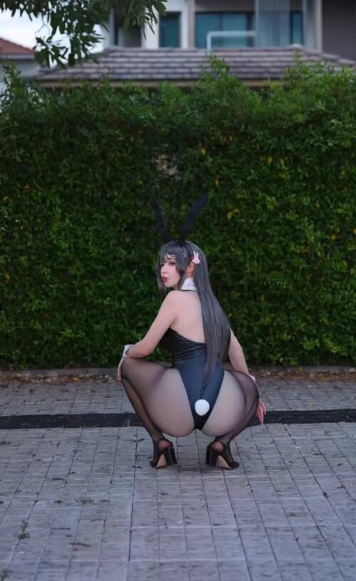 df13d749 2308 4b2a aa49 c3ba69d497bf4163c44f5707dd79