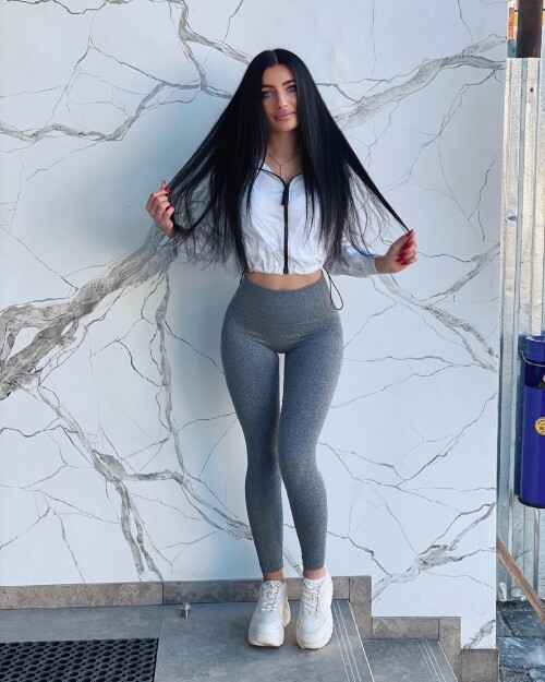 dianna petrova 15042022 0018