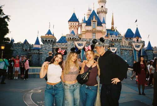 disneyday704bb100deaea09a