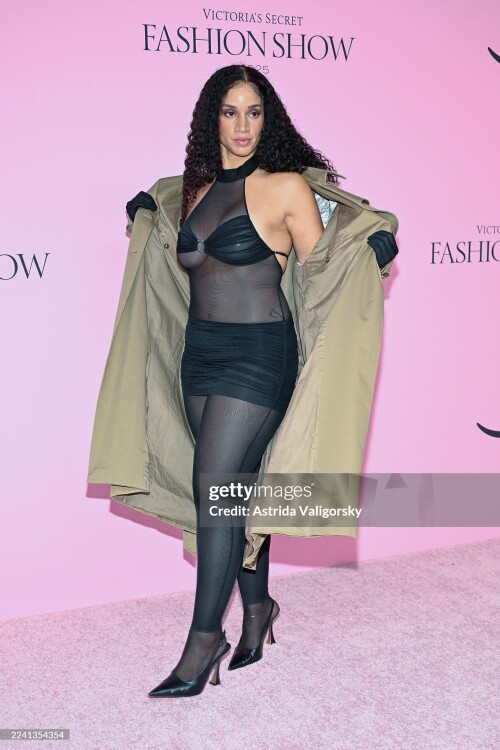 NEW YORK, NEW YORK - OCTOBER 15: Dascha Polanco attends Victoria's Secret Fashion Show 2025 on October 15, 2025 in New York City.  (Photo by Astrida Valigorsky/WireImage)