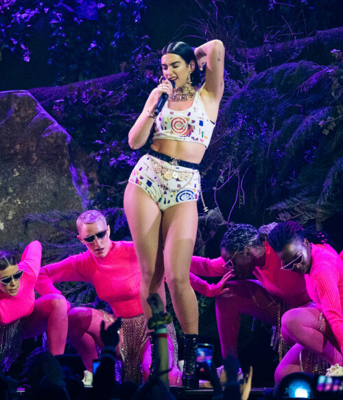 LONDON, ENGLAND - FEBRUARY 20: (EDITORIAL USE ONLY) Dua Lipa performs during The BRIT Awards 2019 held at The O2 Arena on February 20, 2019 in London, England. (Photo by Samir Hussein/WireImage)