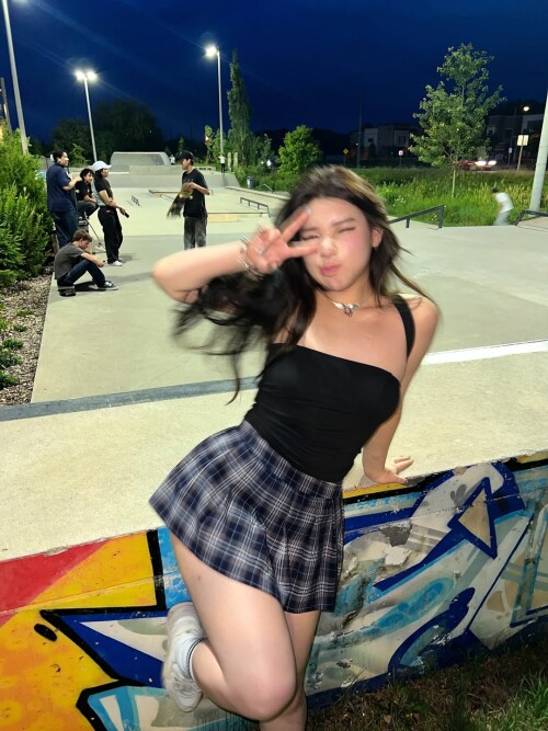 do a kickflip1534542b3481825f7f