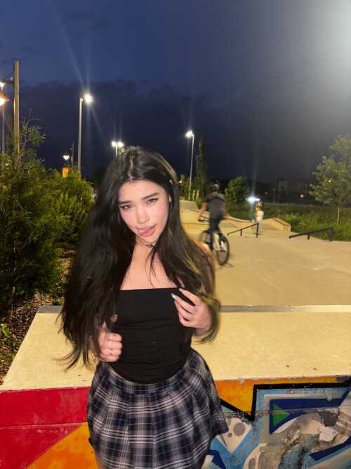 do a kickflip168295046c48422580