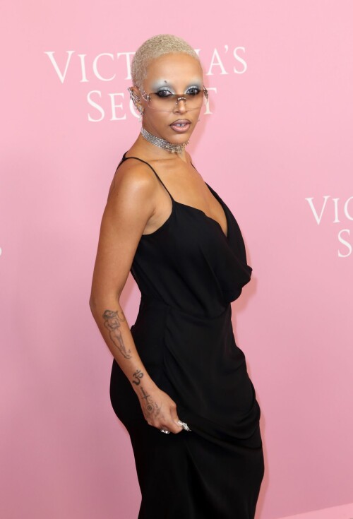 doja cat at victoria s secret celebrates the tour 23 in new york 09 06 2023 4a4ca1e4a88d834e5