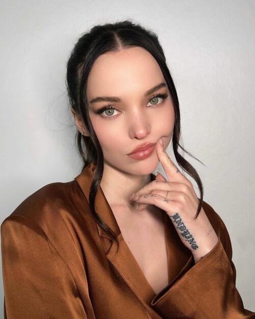 dove cameron 03 29 2023 6