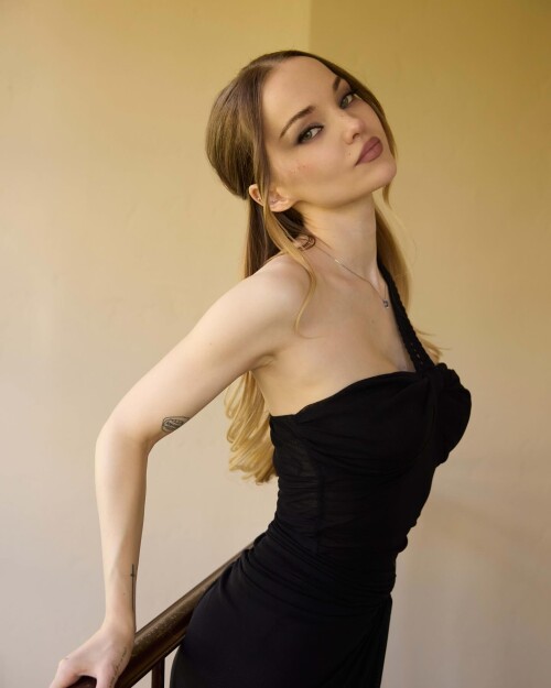 dovecameron2025 02 28 09 36 20938a5f59 c40e 4c3f 9954 3a5446c77e94fa537b92304930a6