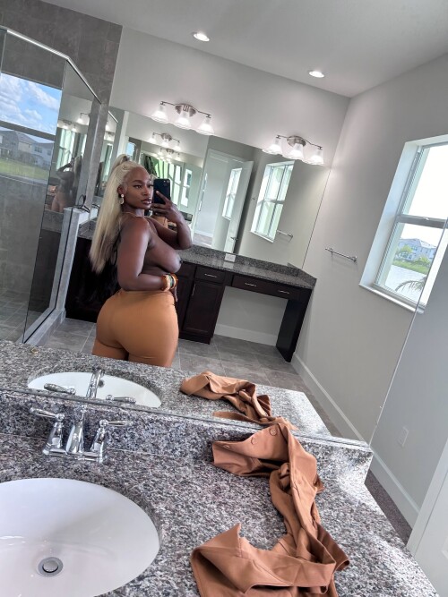 download 1922495990e59c9e231