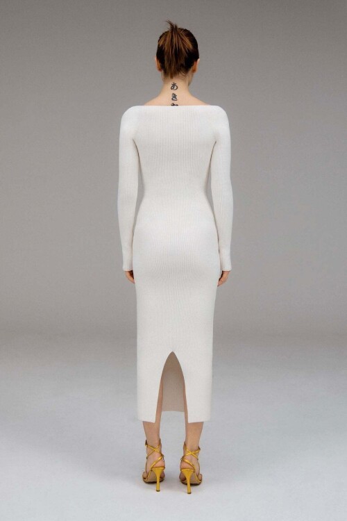 dress1 606b47b9575d86ae8