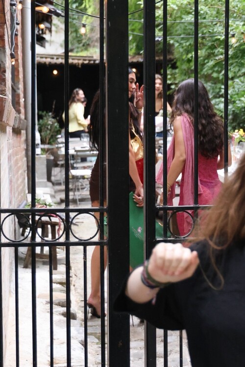 dua-4269d0b64644be8e8d