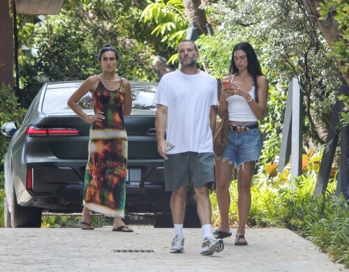 dua-57f4175cf0c98210dc