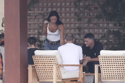 dua-875e2c5c988b4bd341