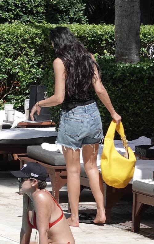 dualipa-173416f2146483b072