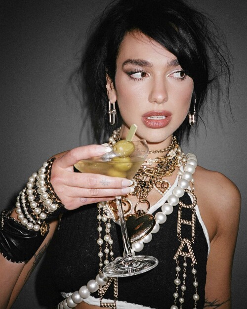 dualipa 2023 05 03T144358 3e24f19ddbd4f955b