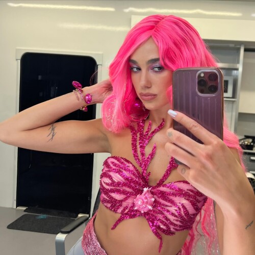 dualipa 2023 12 11T074450 020f2a9c00ce742922