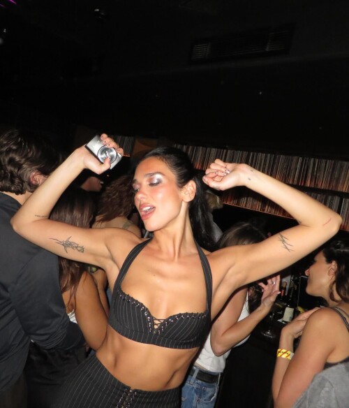 dualipa 2025 04 06T082959 20f3c1e3cb7383825a