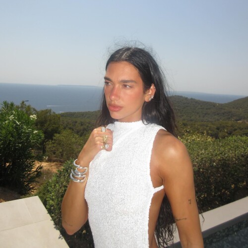 dualipa 20250812 00160810d16c224f1e3d