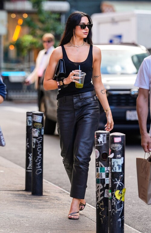 dualipa 3719a6af7f263165b