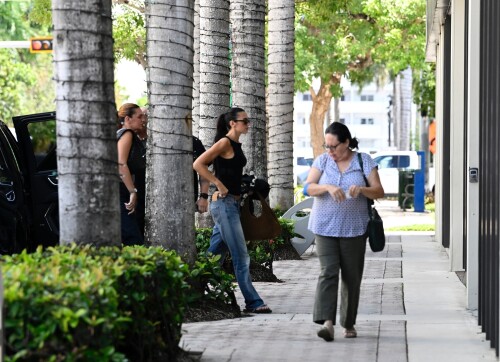 dualipa-6bc9dcbb2e1d492f2