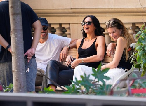 dualipa 91bc0d1c14194898e