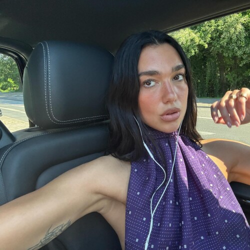dualipa photo DJ6omQPtOK 20250521 084755 499889459c001380ae82acf3c