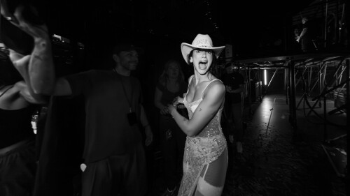 dualipa 1759778756 123311958cb0d7c002270e31