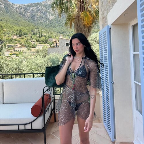dualipa 3670738829233740165s2025 7 6 13.58.843 story7295acc634c0753d