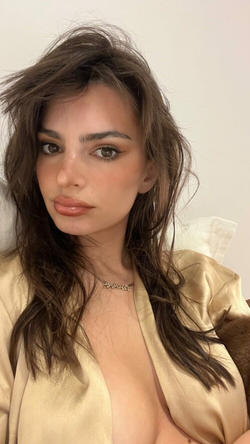 e.ratajkowski105