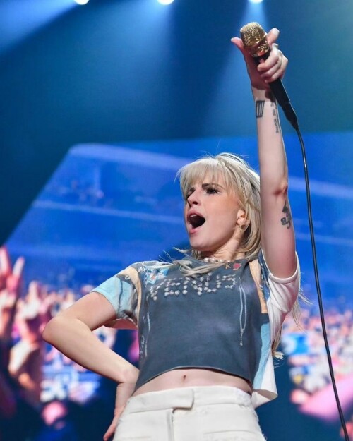 e1f29b3cc6c232f42bda3290972e01c7b0b94ec35d9923a0