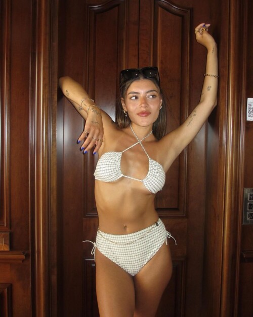 e3bf0fd8 27f5 456d b12a bfabd4f5539c92fa3e672639c256