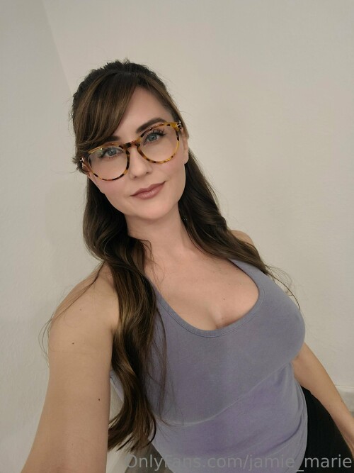 e4ce8b1d f439 4404 895c 3a1243c0bb6e