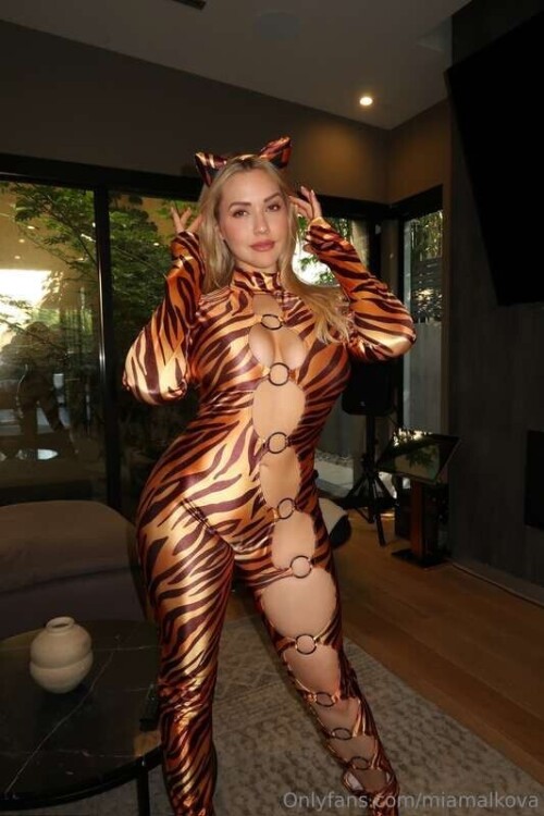 e80ee4dfd62df6dc85fd080c0232aba89b2b85cfe04d9f3cbf26a08f1eb9257db394a614e13ea78f