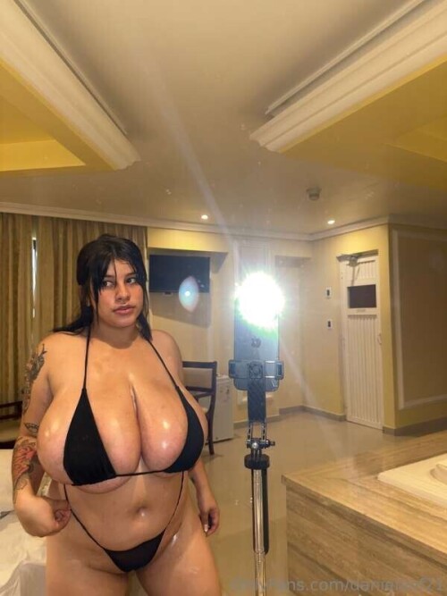 ecbfec16457e575e77a9f04d75abd02ed9c0b7583856f47f5a8c7266bc60b2a919635052055a93ee