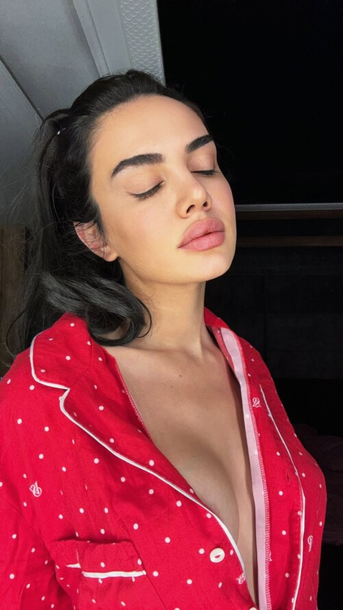 eceronayofficial 20251001 0002f84fb6998d042400