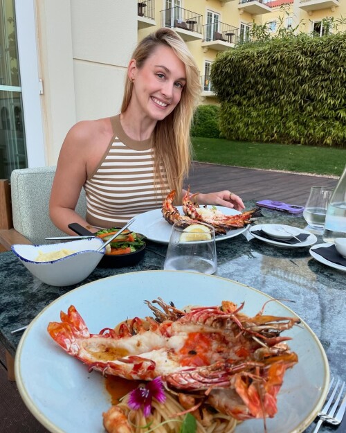 eefjah 3461427626086819201 2024 09 20941a5b5f582b004b