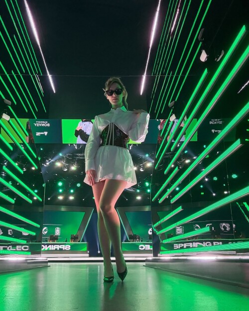 eefjah 3641212152701789278s2025 5 26 21.32.561 storyac9dc72d56e9a68e