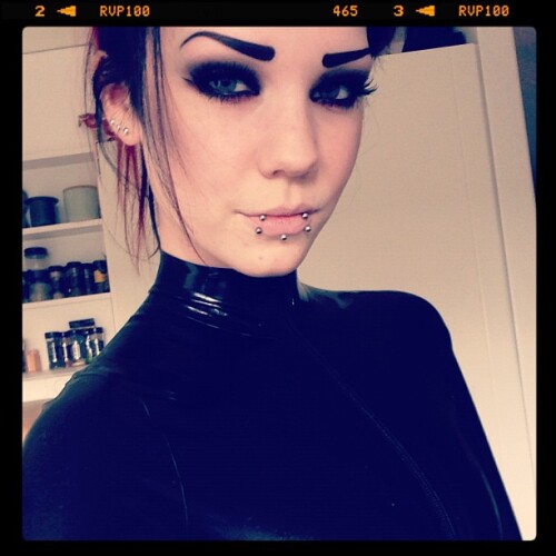 ef94ebd6234811e2b4d3123138140586 7