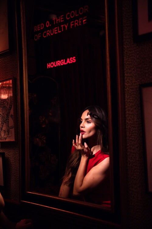 eiza gonzalez in ny 20250205 2 ff6ae7c1d3327a46